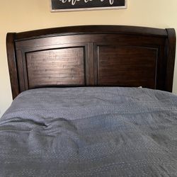 Queen Bedroom Set