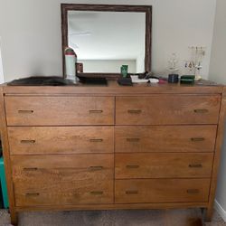 Crate & Barrel 8 Drawers Dresser