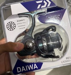 Daiwa REGAL LT2500D-XH Fishing spinning reel look down below at description