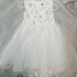 Beautiful White Special Occasion Dress Sz 2t