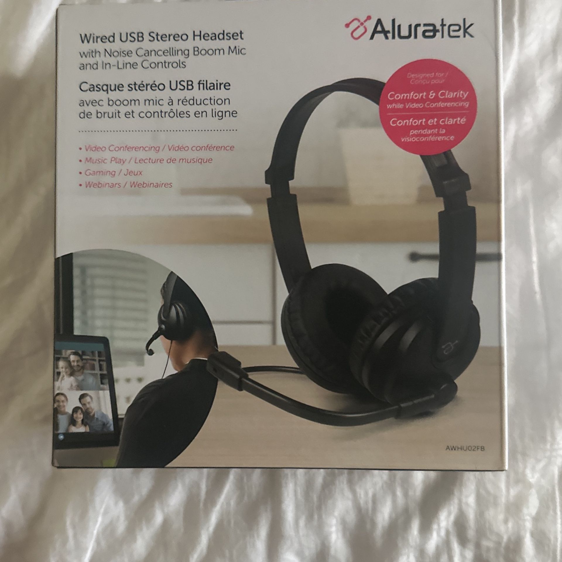 New Aluratek Wired USB Stereo Headset with Noise Cancelling Boom Mic and in-Line Controls,
