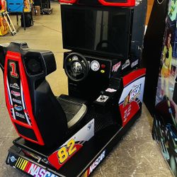 Arcade Game - (x2) NASCAR - Works ! 