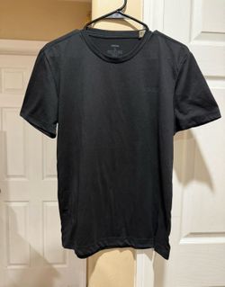 Men’s black addidas shirt