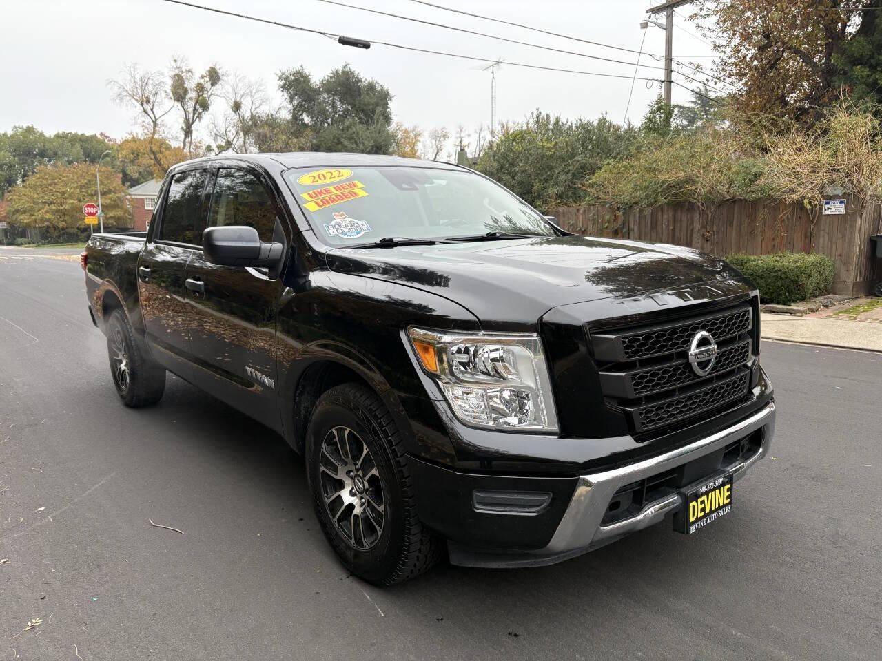 2022 Nissan TITAN