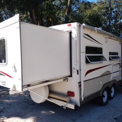 2007 Outback Camper 21 Feet