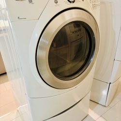 Washer And Dryer/ Whirlpool Duet