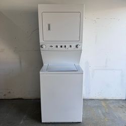 27" Kenmore Stackable Washer and Dryer. 100% FULLY WORKING!