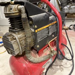 Craftsman 1HP 3Gallon Compressor 