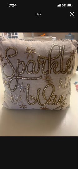 Accent pillows