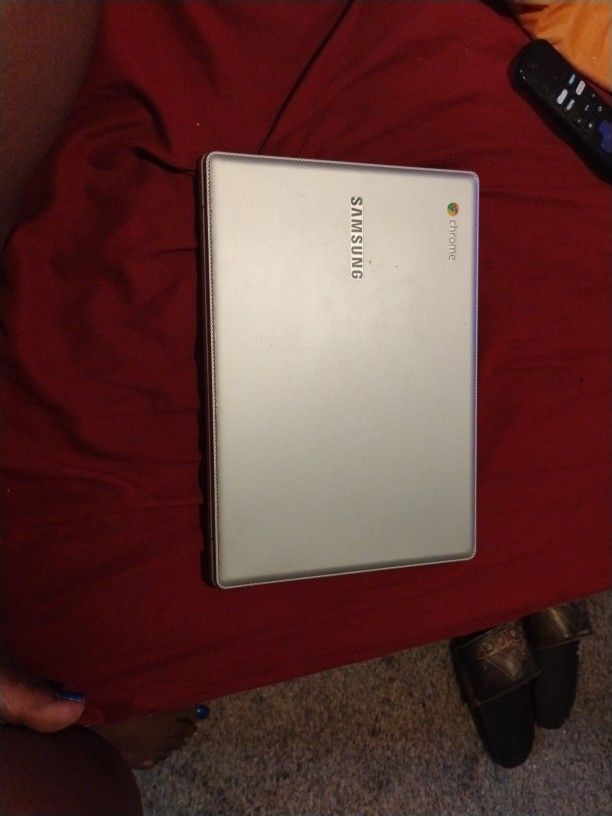 Chrome Samsung Notebook