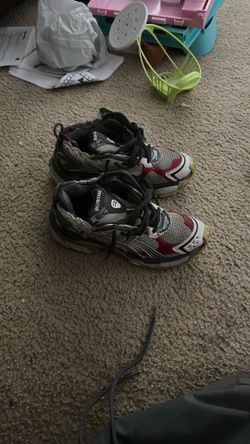 Balenciaga runner size 42