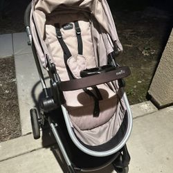 Evenflo Pivot Travel System