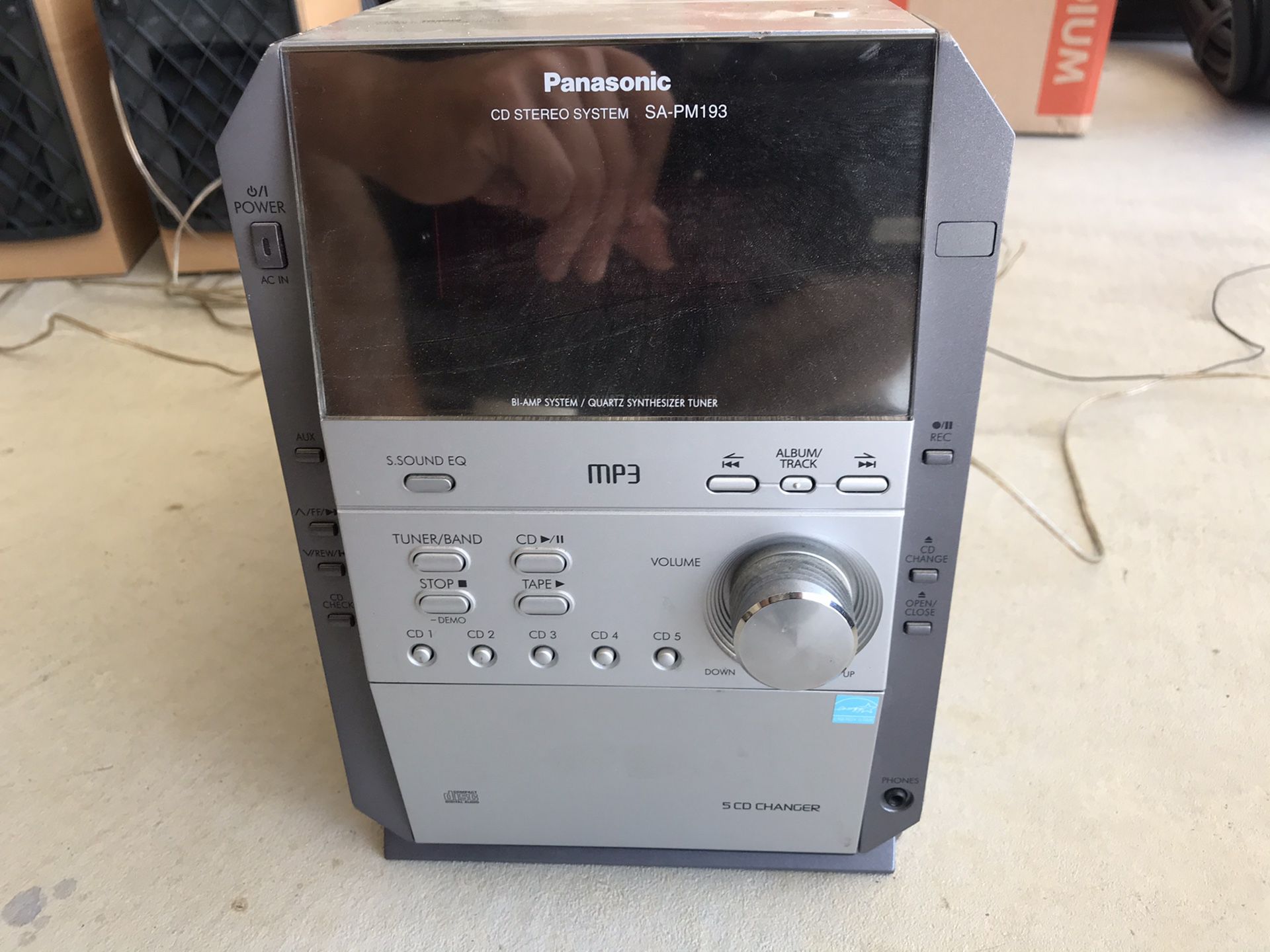 Panasonic CD Stereo System SA-PM193.