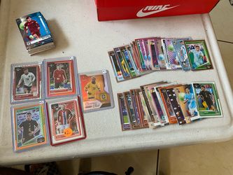Soccer cards lot