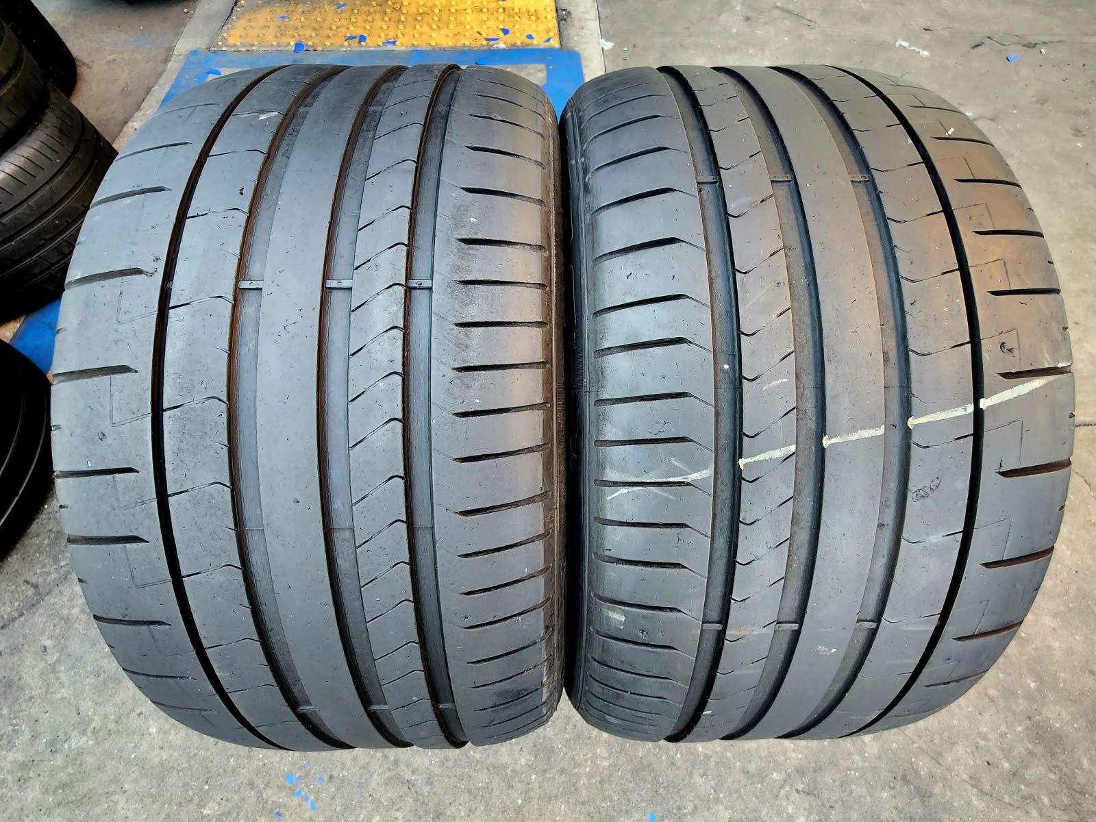2 USED TIRES PIRELLI 275/35/19