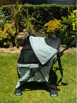 Dog stroller