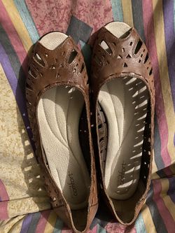 Women’s Strictly Comfort Slips Ons