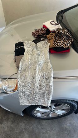 Women’s dress