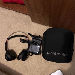 Plantronics Wireless Headphones With Mic 