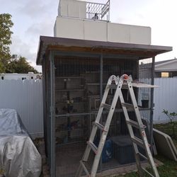 Palomar. Pigeon Cage