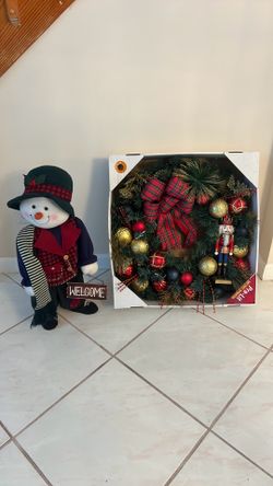 Huge Christmas Wreath with nutcracker and talking snowman