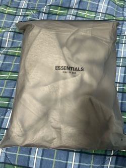 🔥 Brand New Fear of God Essentials Hoodie – Dark Oatmeal (Size Small) 🔥