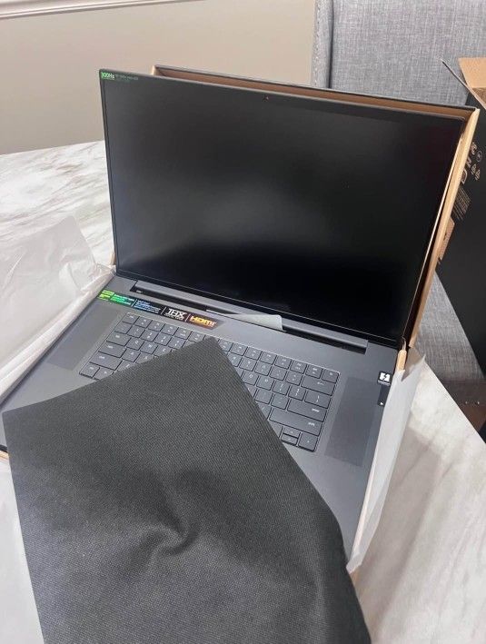 Razer Blade 18 Gaming Laptop
