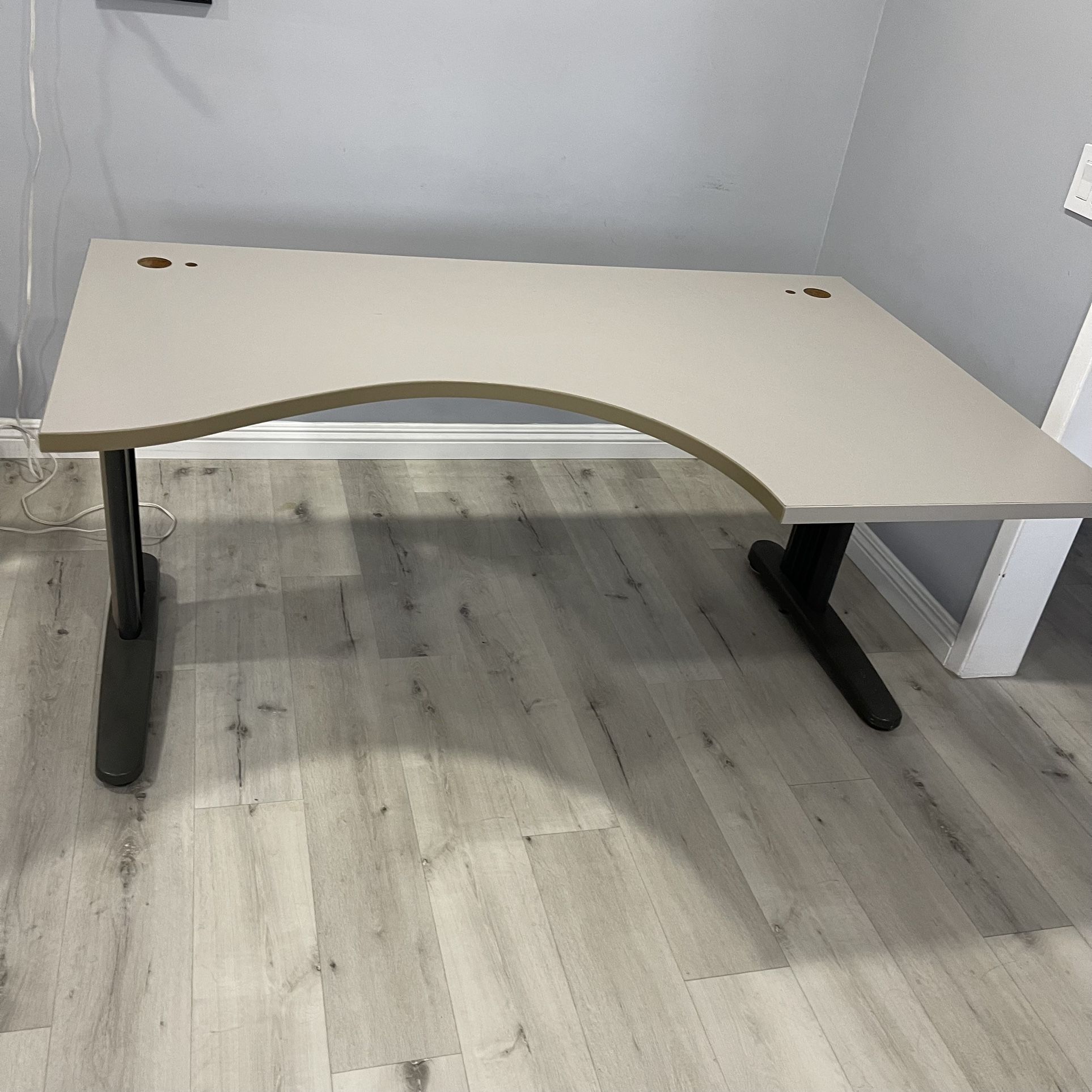 Corner Computer Desk 63.5” X 41”X 28”