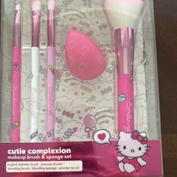 Hello Kitty The Crème Shop Make Up Brushes 