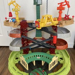 Thomas & Friends Multi-Level Toy Track Set, Trains & Cranes Super Tower, 2.5 Ft Tall with 3 Characters for Preschool Kids Ages 3+ Years
