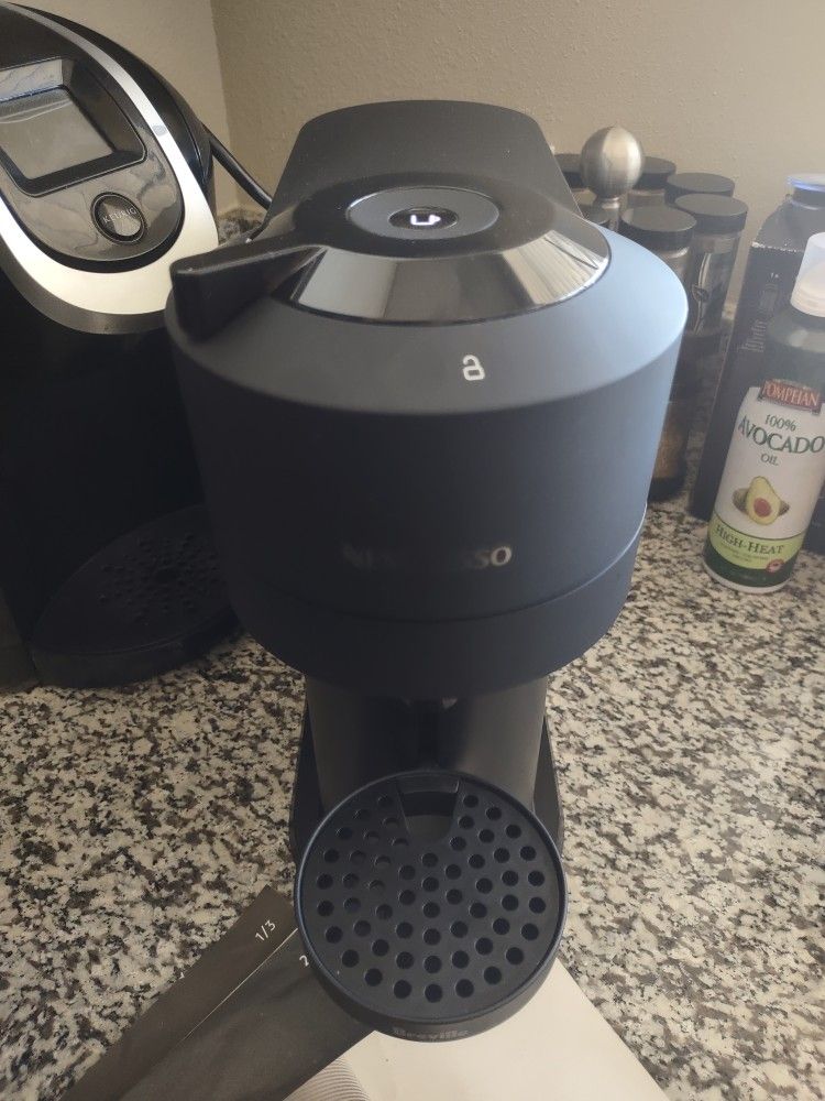 UPDATED DISCOUNTED PRICE. TODAY ONLY. Nespresso Vertuo Next Matte Black Never Used