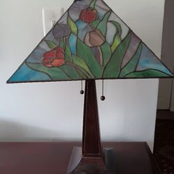 Tiffany  Style Lamp 40+ years old