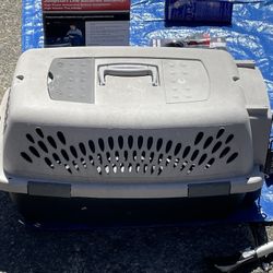 Traveling Kennel For Smaller Pet