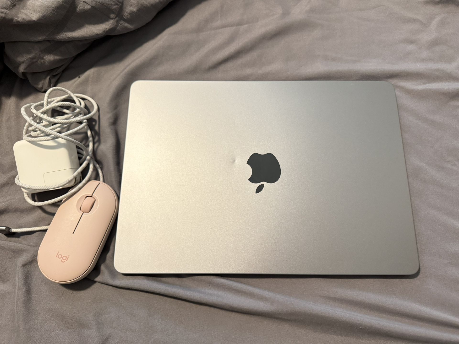 MacBook Air 2022 M2 Chip