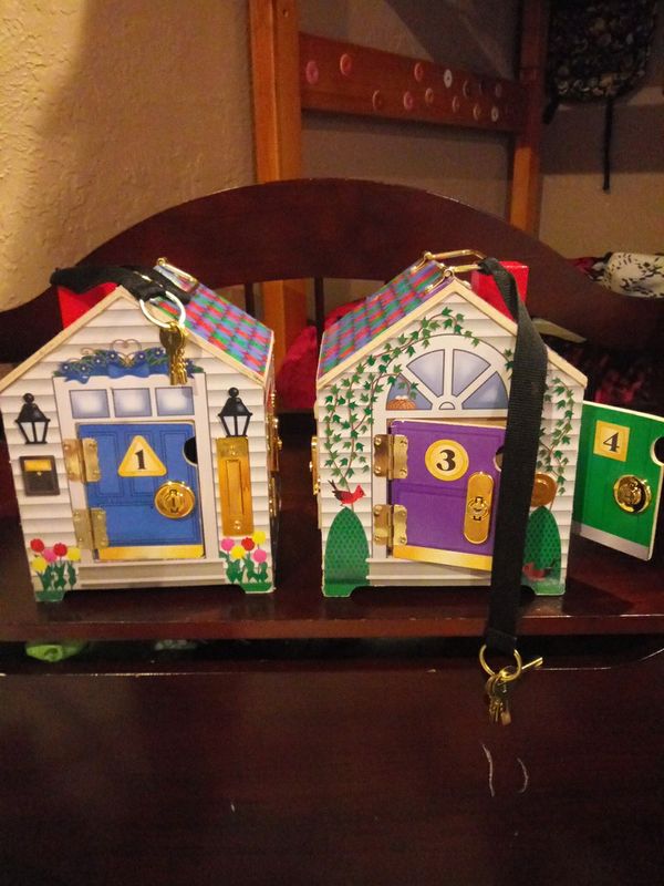 melissa and doug house and keys
