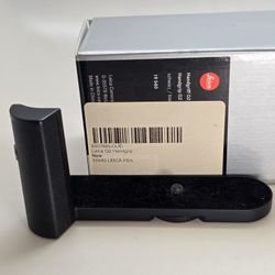 LNIB Leica 19540 Q2 Q3 Digital Camera HandGrip Black Hand Grip