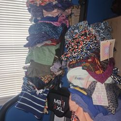 40 Brand New Lularoe Items All Have Tags  Sizes Small And Medium