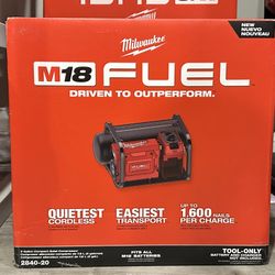 Milwaukee M18 FUEL 18-Volt Lithium-Ion Brushless Cordless 2 Gal. Electric Compact Quiet Compressor (Tool-Only)