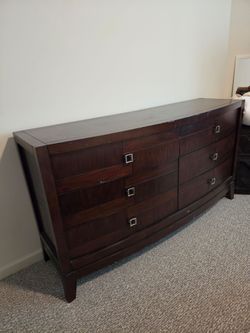 Large horizontal dresser