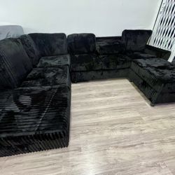 New Beautiful Modern Corduroy Sectional Sofa ⭐️ Finance With $0 Down⭐️ Same Day Delivery Available ⭐️