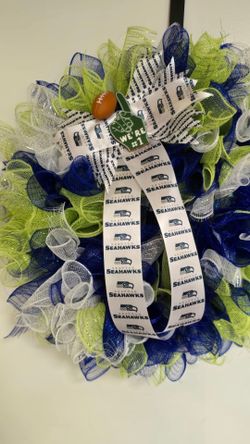 Seahawks Wreath