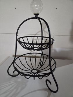 Metal Fruit Holder 