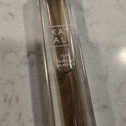 Yum Pistachio Gelato 33 - Kayali (travel spray)