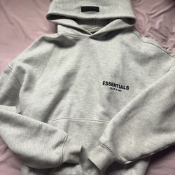 Essential hoodie