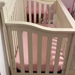 Baby Crib /w Mattress 