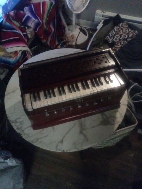 Unique Instrument....The Harmonium 