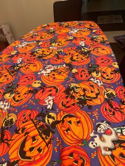 HALLOWEEN Fabric Rectangular Tablecloth 82”x57” and 6 Fabric Napkins