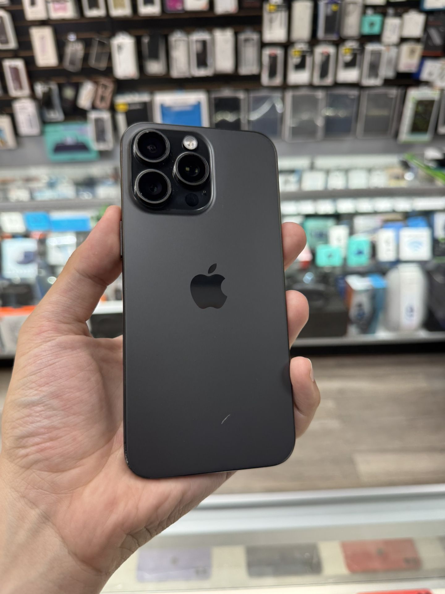 iPhone 15 Pro Max 256GB Unlocked
