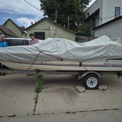 1985 Bayliner Capri Boat with Trailer 