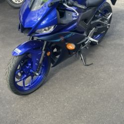 Yzf-R3  2024